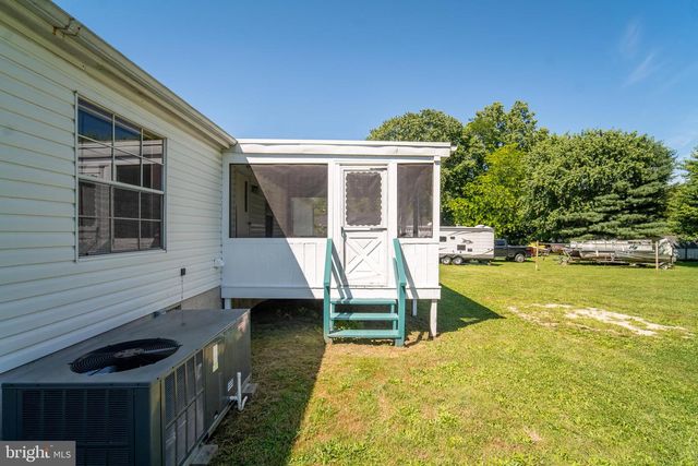 328 CHESTNUT ST, Bainbridge, PA 17502