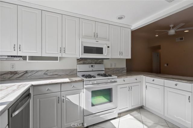 22155 De Berry Street, Grand Terrace, CA 92324