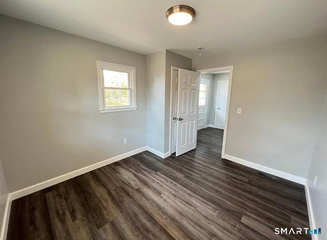 270R East Street, Plainville, CT 06062