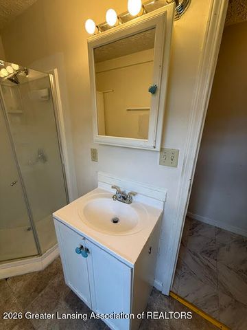 124 School Street, Williamston, MI 48895