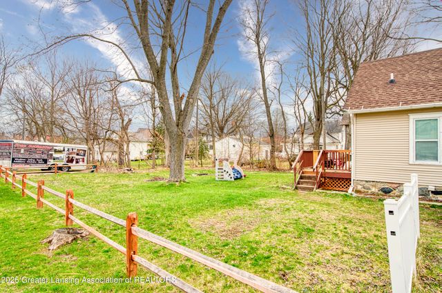 124 School Street, Williamston, MI 48895
