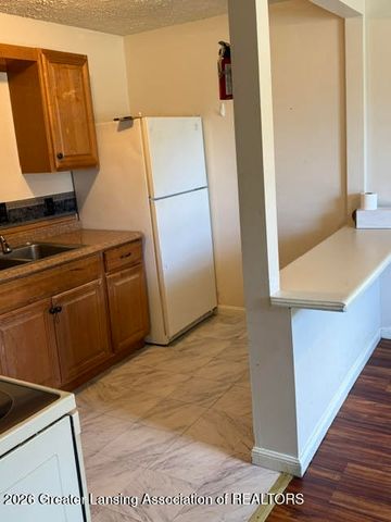 124 School Street, Williamston, MI 48895