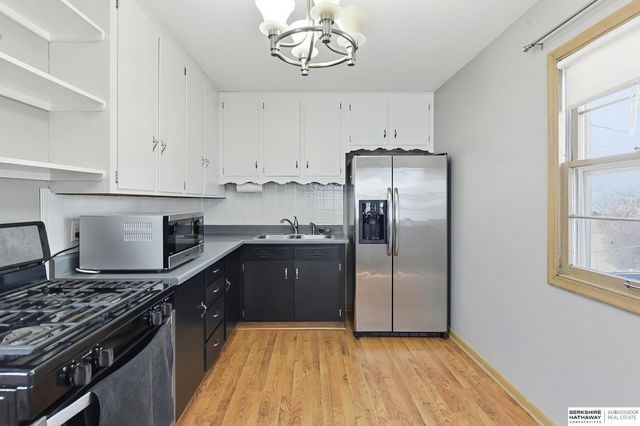 1328 Washington Street, Omaha, NE 68107