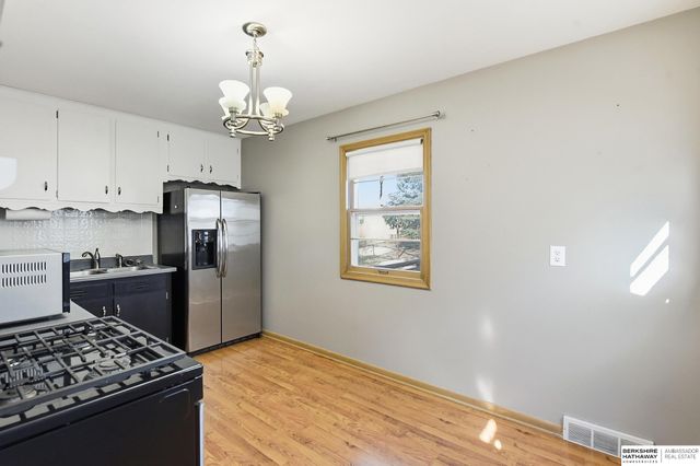 1328 Washington Street, Omaha, NE 68107