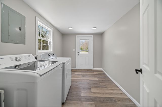 10152 PEACH Street, Girard, PA 16417