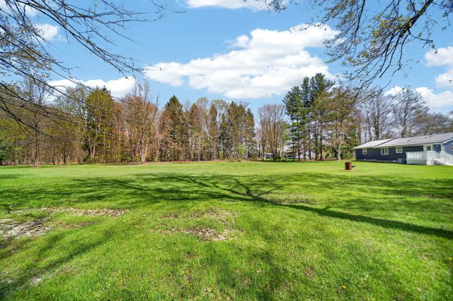 10152 PEACH Street, Girard, PA 16417