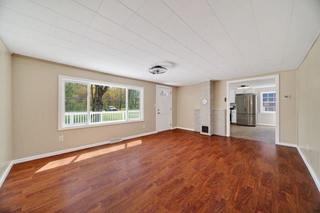 10152 PEACH Street, Girard, PA 16417