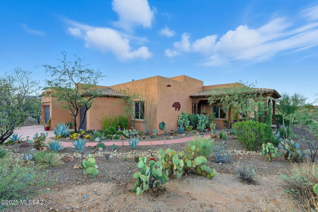 762 W Placita Quieta, Green Valley, AZ 85622