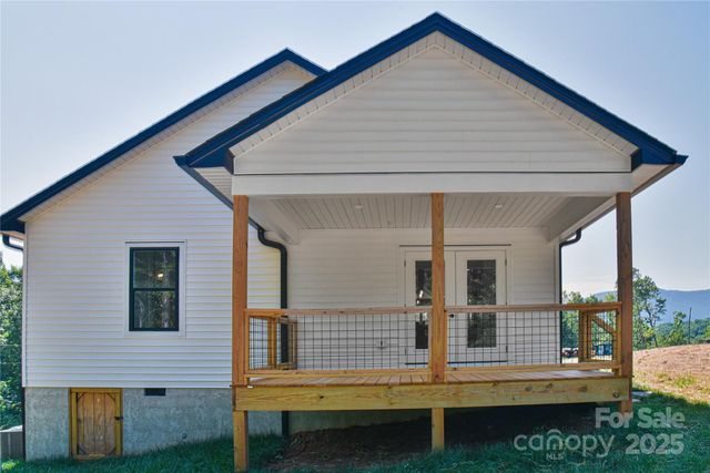 46 Honeycomb Drive, Old Fort, NC 28762