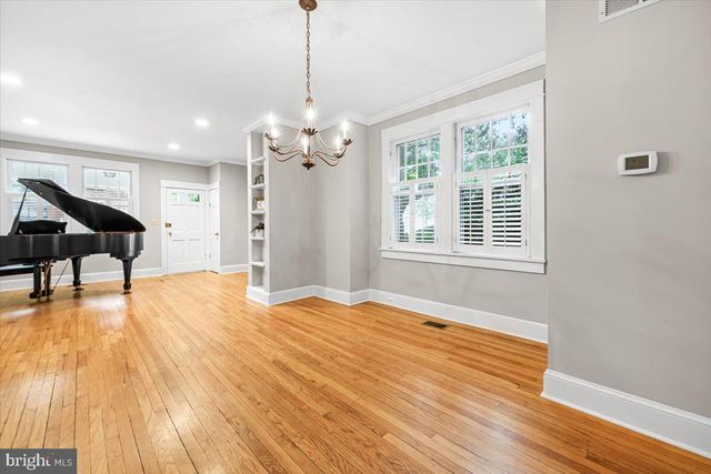 4651 Q ST NW, Washington, DC 20007