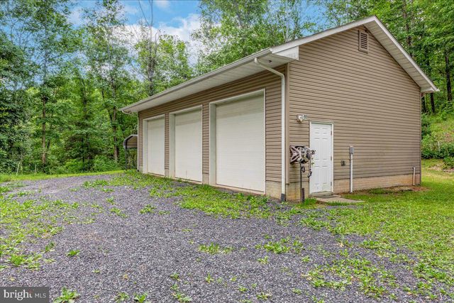 906 CAUTHORN MILL DR, Middletown, VA 22645