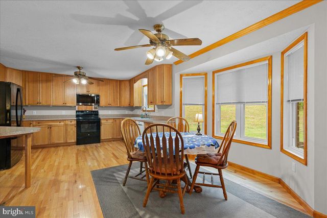 906 CAUTHORN MILL DR, Middletown, VA 22645