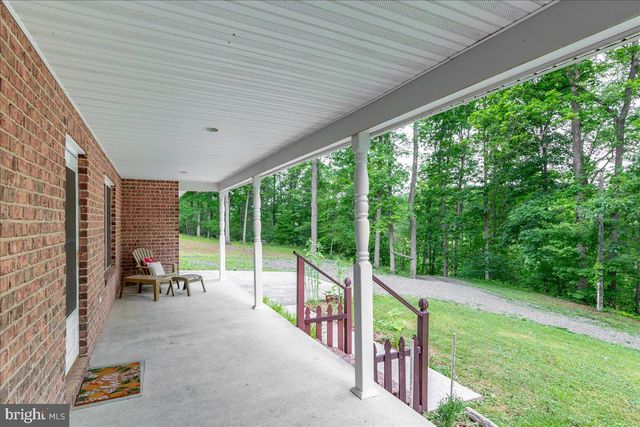 906 CAUTHORN MILL DR, Middletown, VA 22645