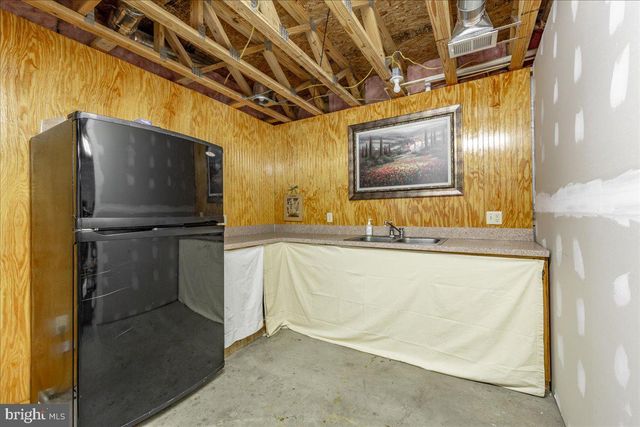 906 CAUTHORN MILL DR, Middletown, VA 22645