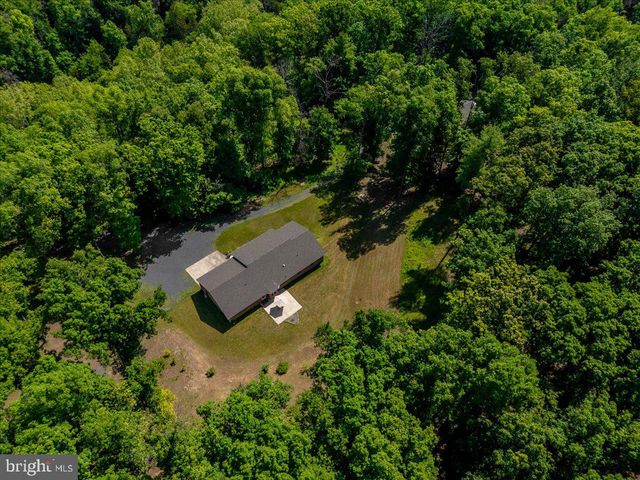 906 CAUTHORN MILL DR, Middletown, VA 22645