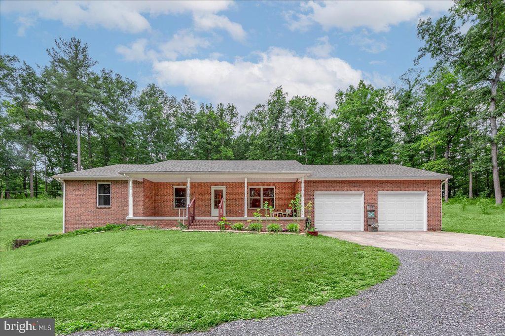 906 CAUTHORN MILL DR, Middletown, VA 22645