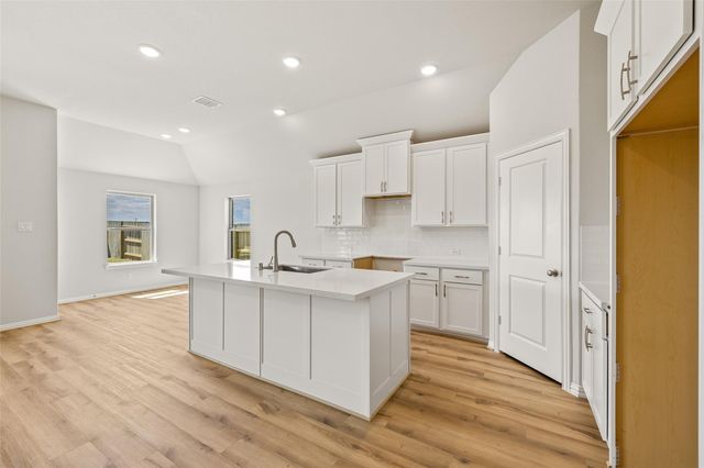 1526 Waterway Reach Drive, Dayton, TX 77535