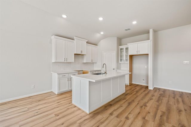 1526 Waterway Reach Drive, Dayton, TX 77535