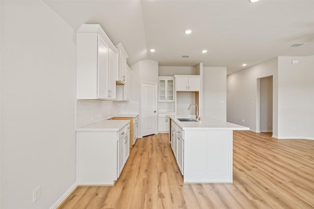 1526 Waterway Reach Drive, Dayton, TX 77535