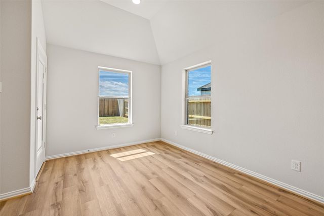 1526 Waterway Reach Drive, Dayton, TX 77535