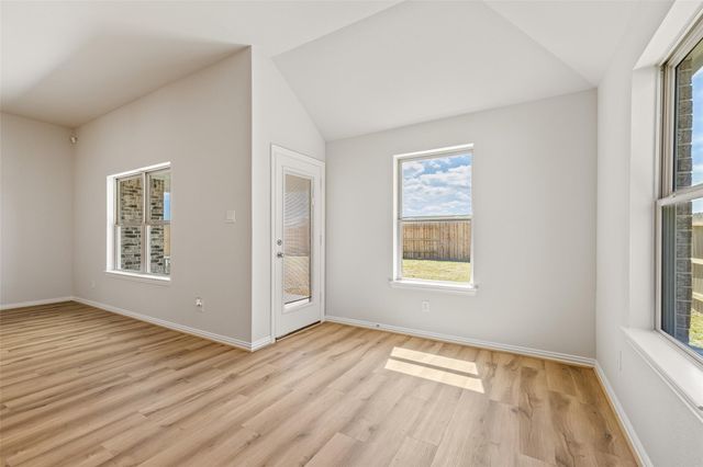 1526 Waterway Reach Drive, Dayton, TX 77535