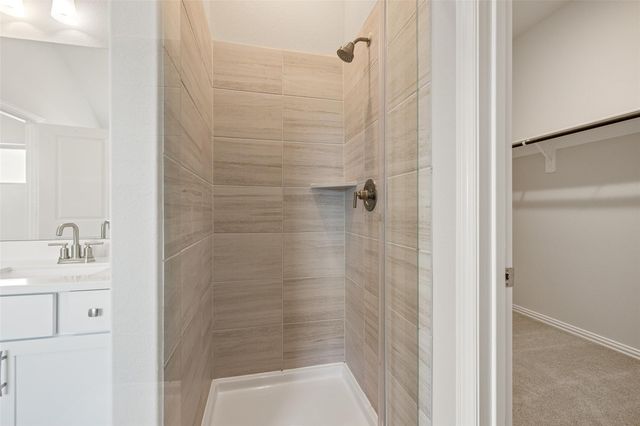 1526 Waterway Reach Drive, Dayton, TX 77535