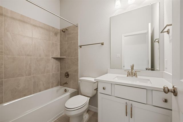 1526 Waterway Reach Drive, Dayton, TX 77535