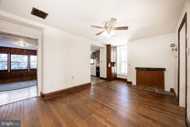 1504 CALN MEETINGHOUSE RD, Downingtown, PA 19335