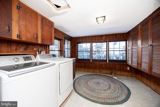 1504 CALN MEETINGHOUSE RD, Downingtown, PA 19335