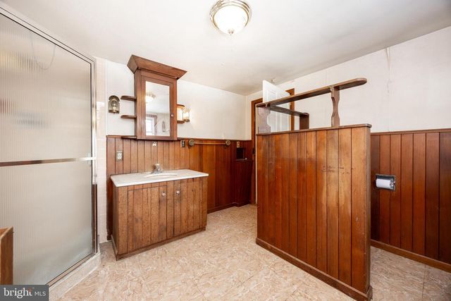 1504 CALN MEETINGHOUSE RD, Downingtown, PA 19335