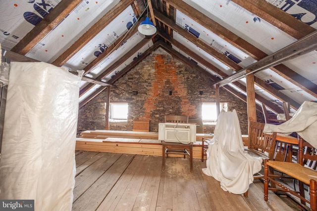 1504 CALN MEETINGHOUSE RD, Downingtown, PA 19335