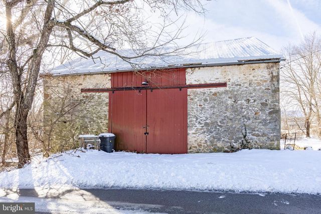 1504 CALN MEETINGHOUSE RD, Downingtown, PA 19335