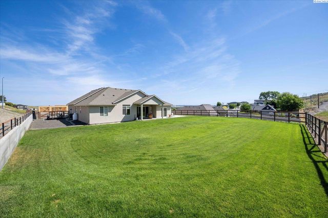 3905 Orchard St, West Richland, WA 99353