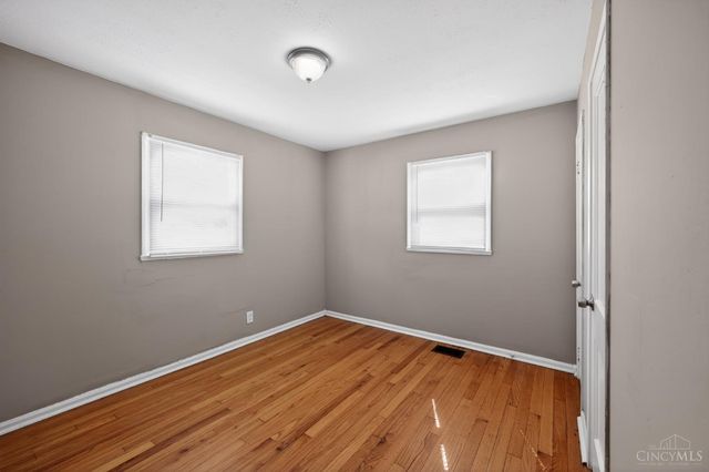 1923 Ashbrook Drive, Cincinnati, OH 45238