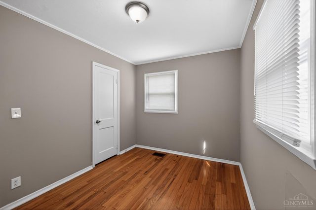 1923 Ashbrook Drive, Cincinnati, OH 45238