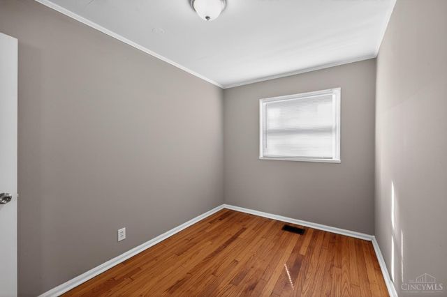 1923 Ashbrook Drive, Cincinnati, OH 45238