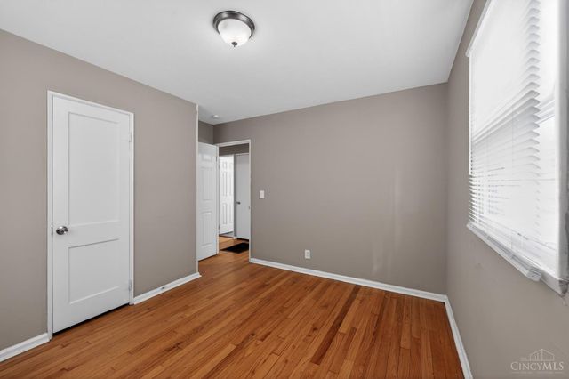 1923 Ashbrook Drive, Cincinnati, OH 45238