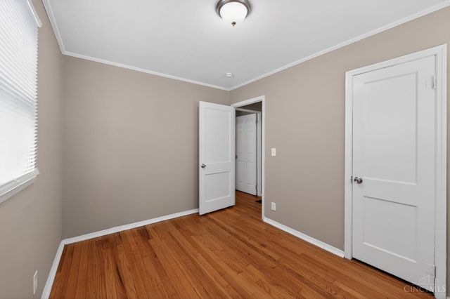 1923 Ashbrook Drive, Cincinnati, OH 45238