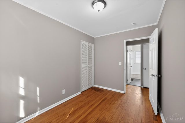 1923 Ashbrook Drive, Cincinnati, OH 45238