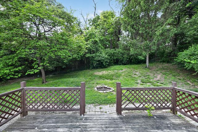 1923 Ashbrook Drive, Cincinnati, OH 45238