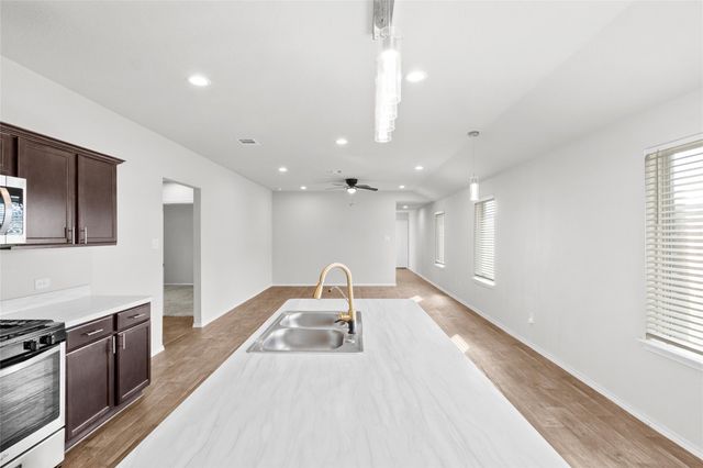 16905 Rich Pines Drive, Conroe, TX 77302