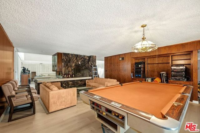 6505 S Halm Avenue, Los Angeles, CA 90056