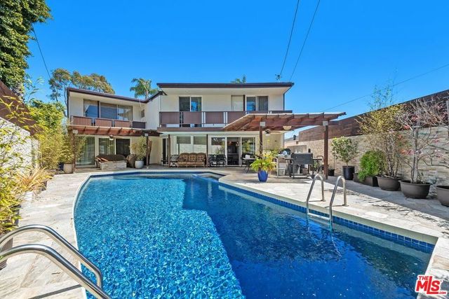 6505 S Halm Avenue, Los Angeles, CA 90056