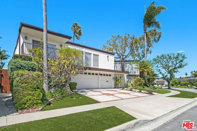 6505 S Halm Avenue, Los Angeles, CA 90056