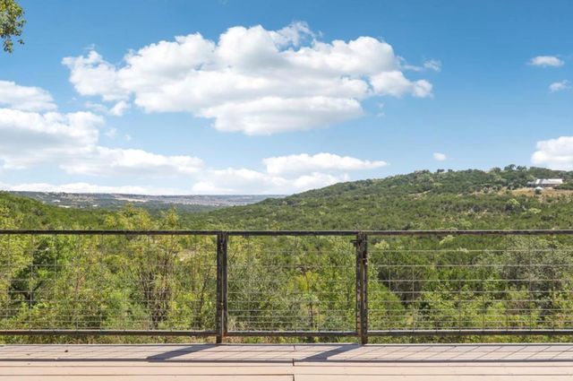 21522 Long Hill DR, Leander, TX 78641