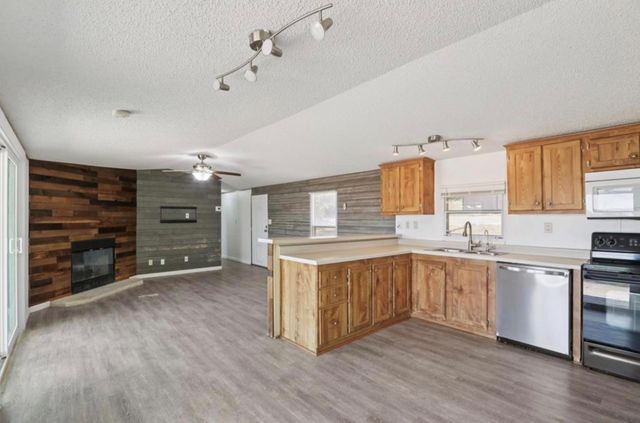 21522 Long Hill DR, Leander, TX 78641