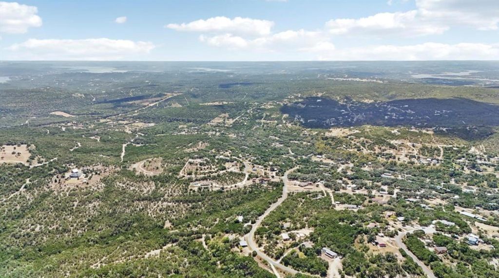 21522 Long Hill DR, Leander, TX 78641