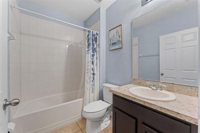 132 ANDALUSIA LOOP, Davenport, FL 33837