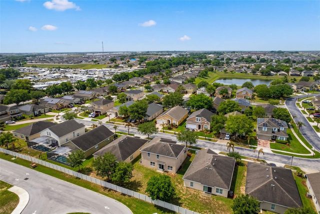 132 ANDALUSIA LOOP, Davenport, FL 33837