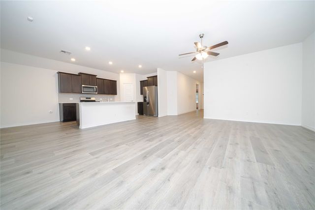 211 Condor Pass, Caddo Mills, TX 75135